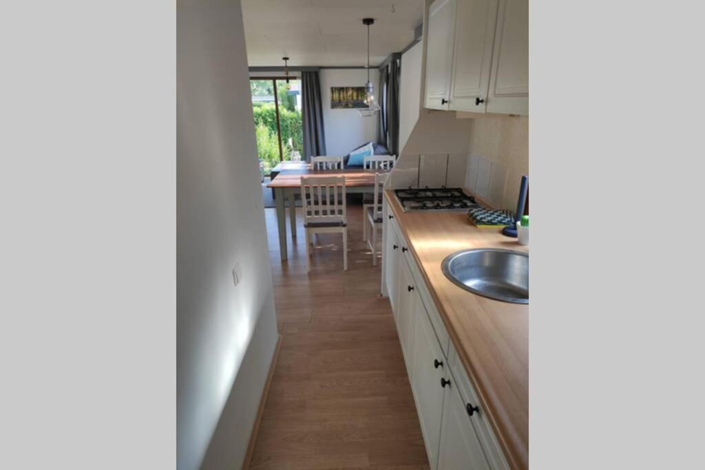 Een Gezellige Chalet Met Zonnige Buitenruimte Op De Veluwe! Villa Putten Eksteriør bilde